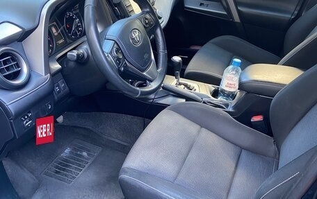 Toyota RAV4, 2015 год, 1 980 000 рублей, 11 фотография