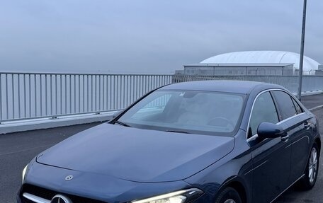 Mercedes-Benz A-Класс, 2020 год, 3 250 000 рублей, 1 фотография