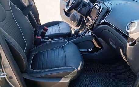 Renault Kaptur I рестайлинг, 2020 год, 1 800 000 рублей, 6 фотография