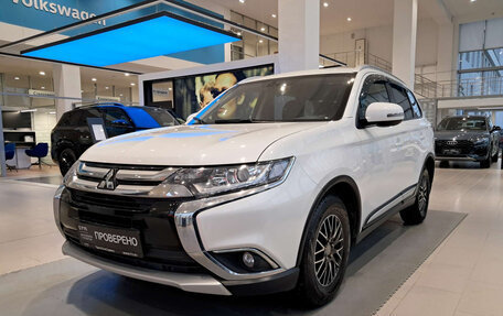 Mitsubishi Outlander III рестайлинг 3, 2018 год, 2 550 000 рублей, 1 фотография