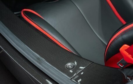 Ferrari LaFerrari, 2014 год, 390 000 032 рублей, 14 фотография