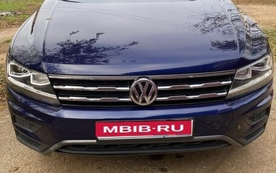Volkswagen Tiguan II, 2020 год, 2 400 000 рублей, 1 фотография