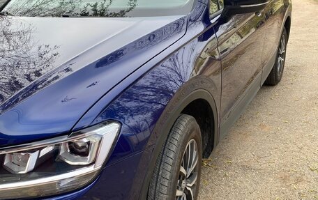 Volkswagen Tiguan II, 2020 год, 2 400 000 рублей, 3 фотография