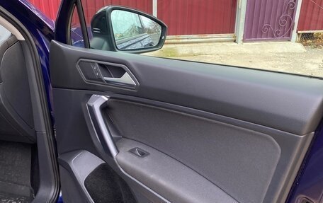 Volkswagen Tiguan II, 2020 год, 2 400 000 рублей, 14 фотография