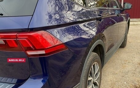 Volkswagen Tiguan II, 2020 год, 2 400 000 рублей, 5 фотография