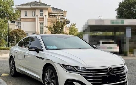 Volkswagen Arteon I, 2023 год, 3 190 000 рублей, 4 фотография