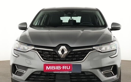 Renault Arkana I, 2022 год, 2 260 001 рублей, 8 фотография