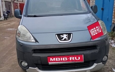 Peugeot Partner II рестайлинг 2, 2010 год, 470 000 рублей, 1 фотография