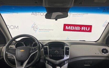 Chevrolet Cruze II, 2010 год, 567 000 рублей, 8 фотография