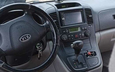 KIA Carnival III, 2007 год, 920 000 рублей, 21 фотография