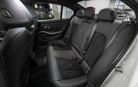 BMW 3 серия, 2019 год, 4 050 000 рублей, 16 фотография