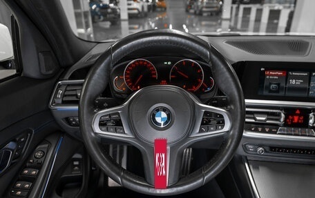 BMW 3 серия, 2019 год, 4 050 000 рублей, 14 фотография