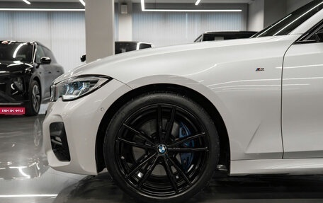 BMW 3 серия, 2019 год, 4 050 000 рублей, 24 фотография