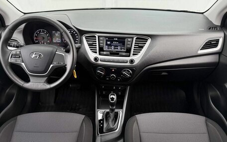 Hyundai Solaris II рестайлинг, 2021 год, 1 690 000 рублей, 13 фотография