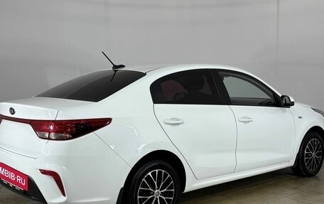 KIA Rio IV, 2018 год, 1 140 000 рублей, 2 фотография