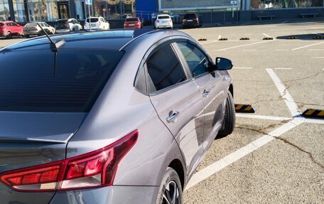 Hyundai Solaris II рестайлинг, 2021 год, 1 850 000 рублей, 2 фотография