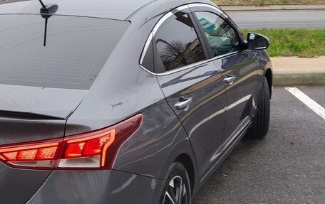 Hyundai Solaris II рестайлинг, 2021 год, 1 850 000 рублей, 23 фотография