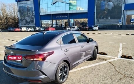 Hyundai Solaris II рестайлинг, 2021 год, 1 850 000 рублей, 11 фотография