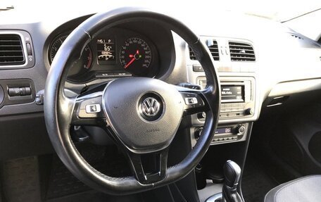 Volkswagen Polo VI (EU Market), 2017 год, 1 100 000 рублей, 9 фотография