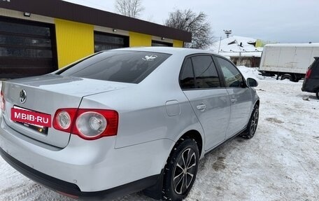 Volkswagen Jetta VI, 2010 год, 620 000 рублей, 2 фотография