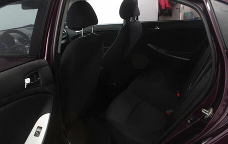 Hyundai Solaris II рестайлинг, 2013 год, 595 000 рублей, 13 фотография