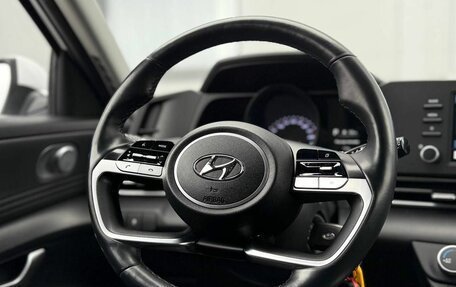 Hyundai Elantra, 2021 год, 1 950 000 рублей, 15 фотография