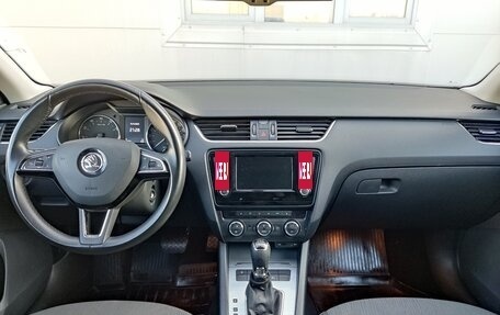 Skoda Octavia, 2016 год, 1 660 000 рублей, 8 фотография