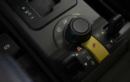 Land Rover Discovery III, 2005 год, 895 000 рублей, 20 фотография