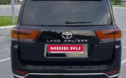 Toyota Land Cruiser, 2022 год, 11 000 000 рублей, 2 фотография