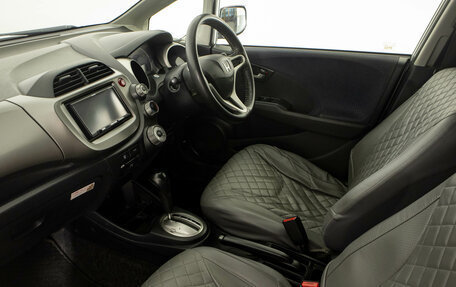 Honda Fit III, 2010 год, 699 000 рублей, 12 фотография