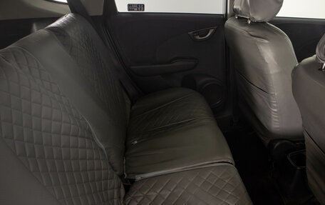 Honda Fit III, 2010 год, 699 000 рублей, 10 фотография