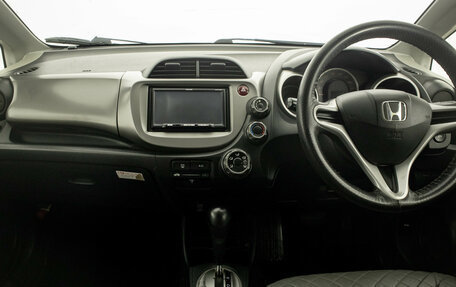 Honda Fit III, 2010 год, 699 000 рублей, 14 фотография