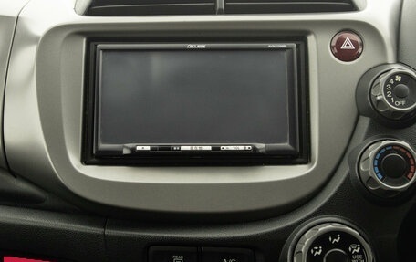 Honda Fit III, 2010 год, 699 000 рублей, 17 фотография