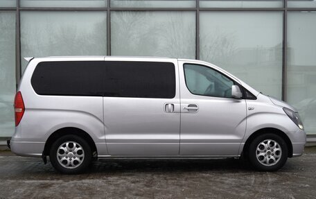 Hyundai Grand Starex Grand Starex I рестайлинг 2, 2010 год, 1 495 000 рублей, 5 фотография