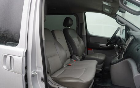 Hyundai Grand Starex Grand Starex I рестайлинг 2, 2010 год, 1 495 000 рублей, 11 фотография