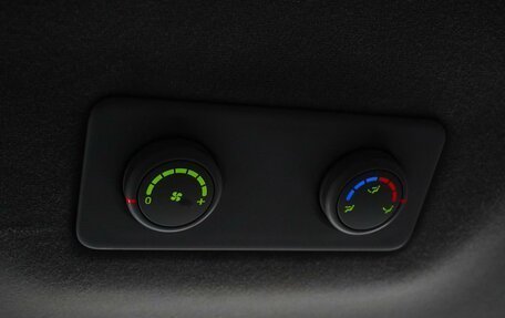 Hyundai Grand Starex Grand Starex I рестайлинг 2, 2010 год, 1 495 000 рублей, 26 фотография