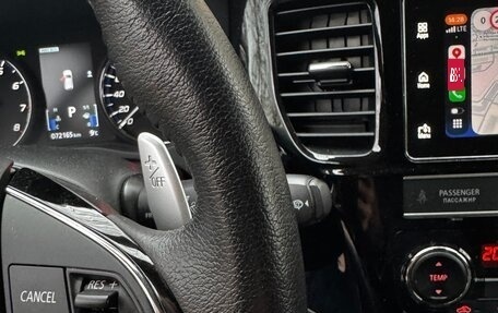 Mitsubishi Outlander III рестайлинг 3, 2018 год, 3 199 999 рублей, 5 фотография