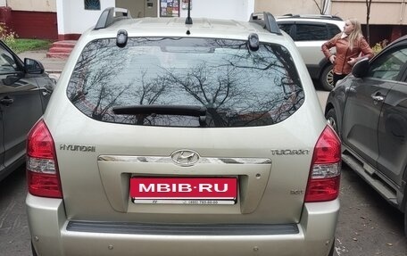 Hyundai Tucson III, 2006 год, 1 000 000 рублей, 2 фотография
