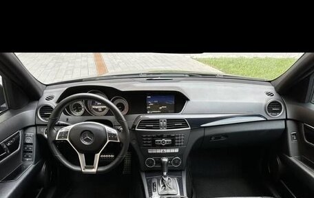 Mercedes-Benz C-Класс, 2011 год, 1 400 000 рублей, 6 фотография