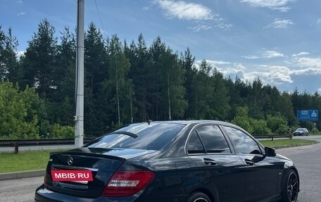 Mercedes-Benz C-Класс, 2011 год, 1 400 000 рублей, 5 фотография