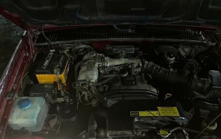 KIA Sportage IV рестайлинг, 2003 год, 300 000 рублей, 2 фотография