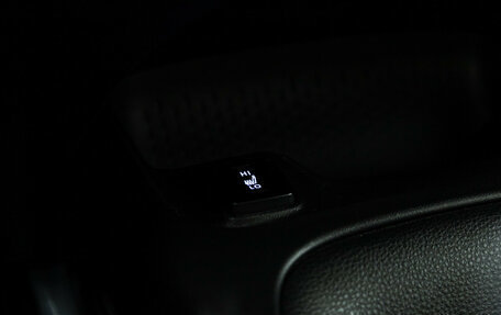 Toyota Corolla, 2019 год, 1 925 000 рублей, 16 фотография