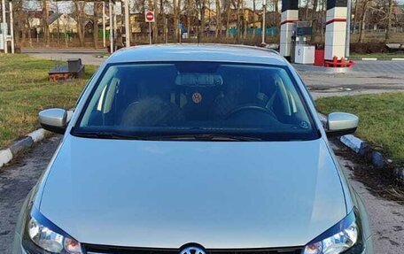 Volkswagen Polo VI (EU Market), 2011 год, 750 000 рублей, 2 фотография
