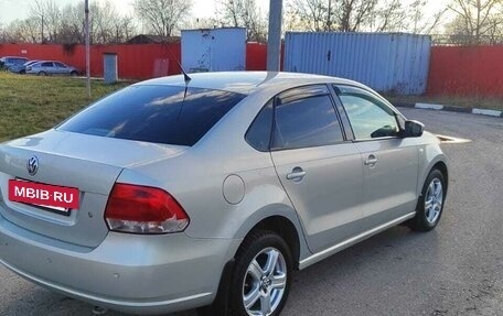 Volkswagen Polo VI (EU Market), 2011 год, 750 000 рублей, 3 фотография