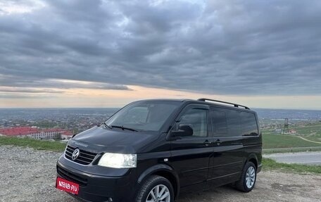 Volkswagen Multivan T5, 2006 год, 2 000 000 рублей, 1 фотография