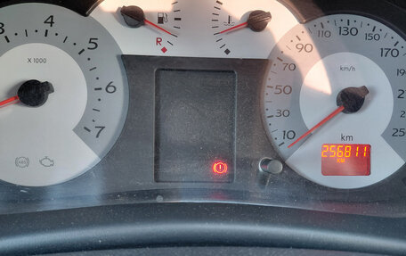 Renault Symbol I, 2006 год, 270 000 рублей, 11 фотография