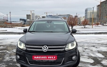 Volkswagen Tiguan I, 2015 год, 1 750 000 рублей, 2 фотография