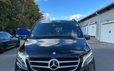 Mercedes-Benz V-Класс, 2016 год, 5 500 000 рублей, 8 фотография