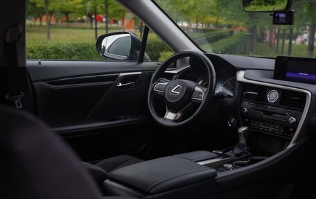 Lexus RX IV рестайлинг, 2019 год, 5 400 000 рублей, 9 фотография