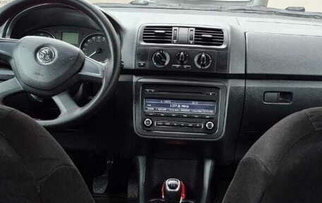 Skoda Fabia II, 2013 год, 580 000 рублей, 11 фотография